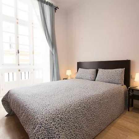 Extraordinario Piso Junto Playa Y En Pleno Centro Apartment Кадис Екстериор снимка